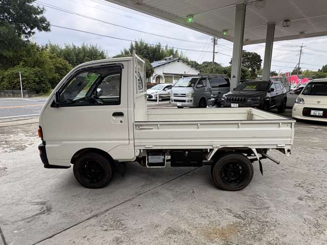 Mitsubishi Minicab Truck 10