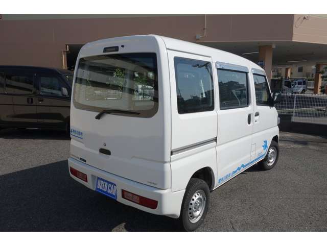 Mitsubishi Minicab MiEV 6