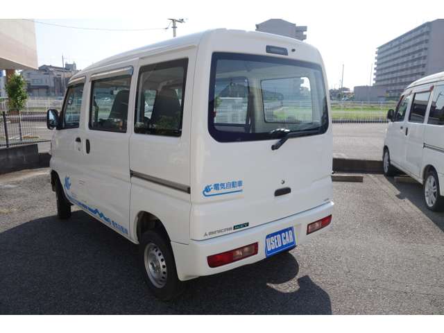Mitsubishi Minicab MiEV 7