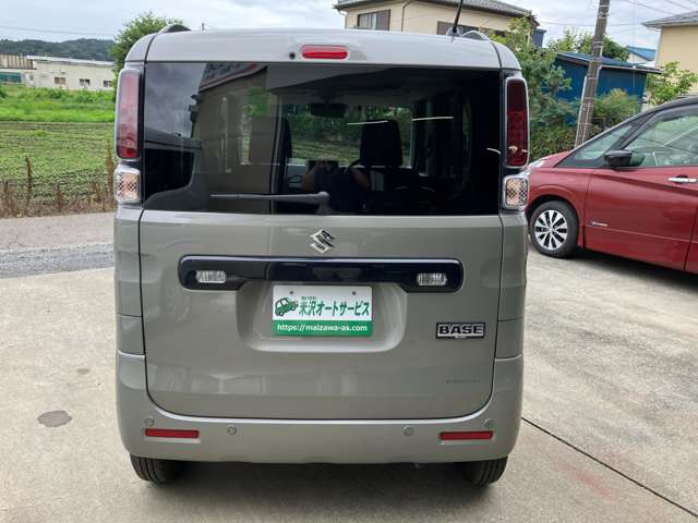 Suzuki Spacia Base 9