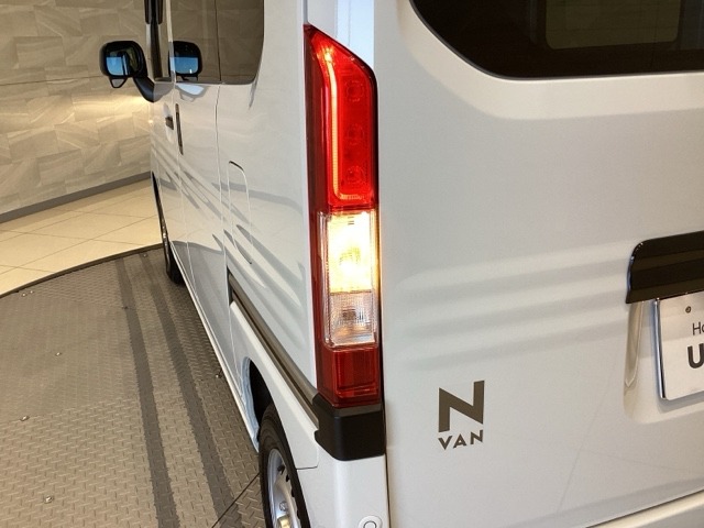 Honda N-VAN 11