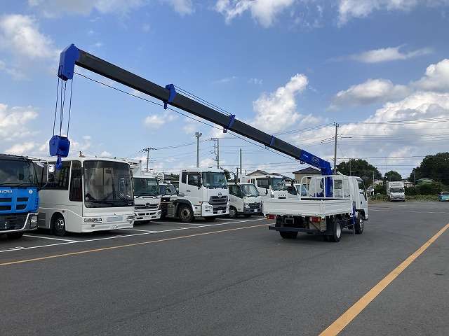 Isuzu Elf 2