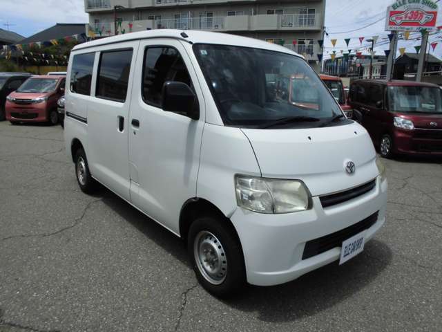Toyota Town Ace Van 3