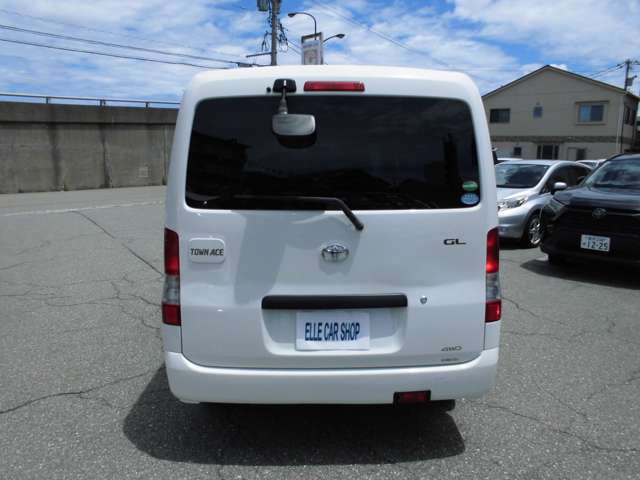 Toyota Town Ace Van 7