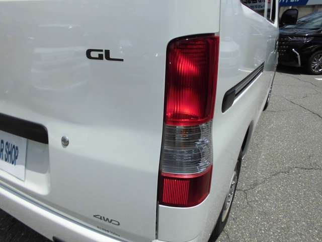 Toyota Town Ace Van 10