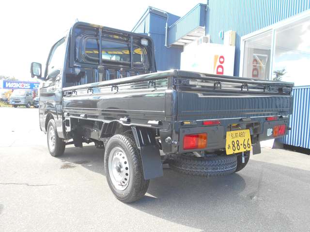 Daihatsu Hijet Truck 4