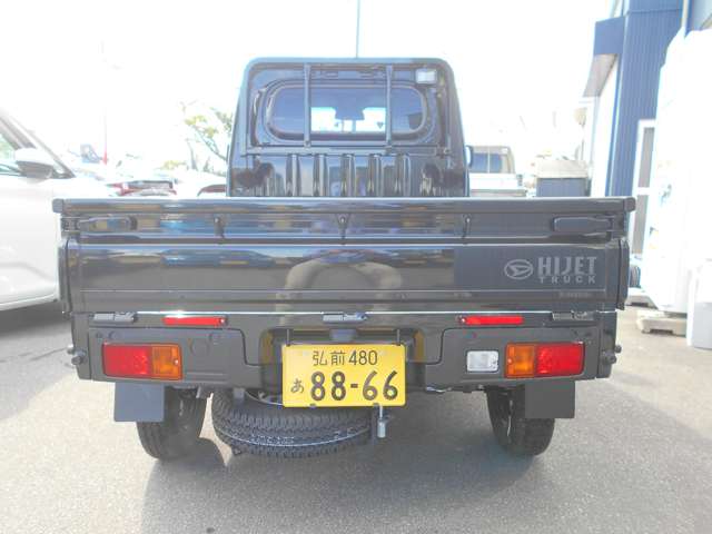 Daihatsu Hijet Truck 5