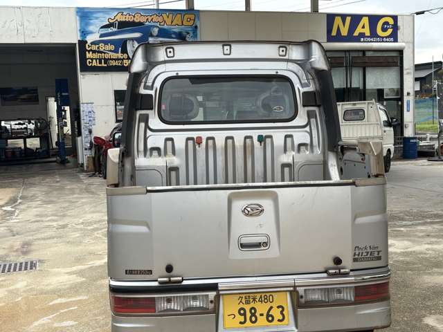 Daihatsu Hijet Deck Van 6