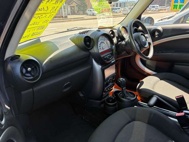 MINI Crossover 7