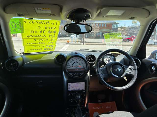 MINI Crossover 10