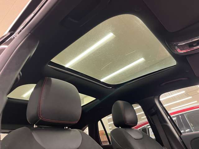Mercedes-Benz GLA-Class 8