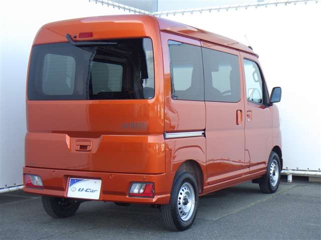 Daihatsu Hijet Cargo 3