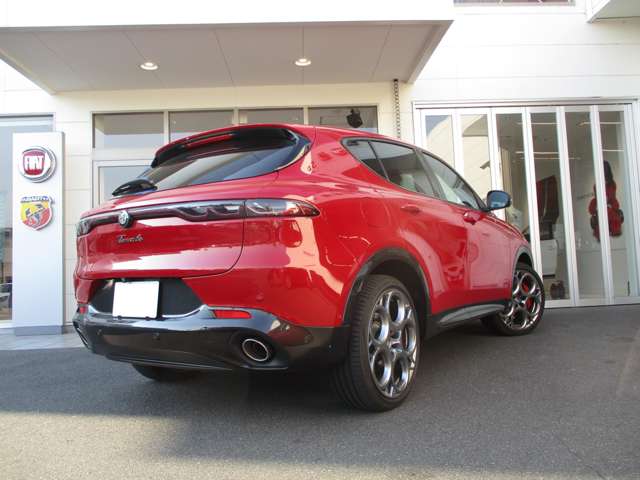 Alfa Romeo トナーレ 4
