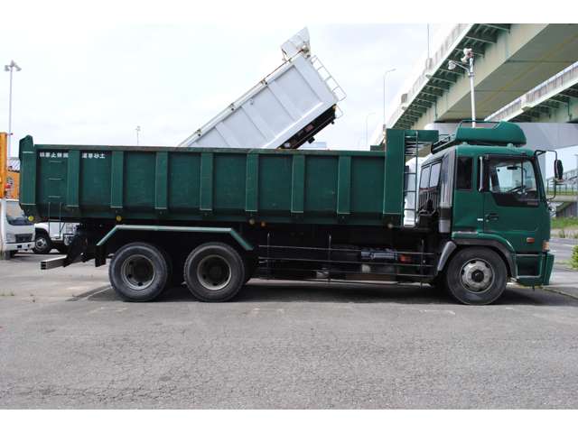 Hino Profia 7