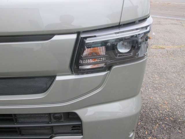 Nissan Clipper Truck 11