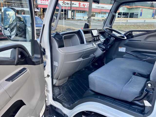 Mitsubishi Fuso Canter 10
