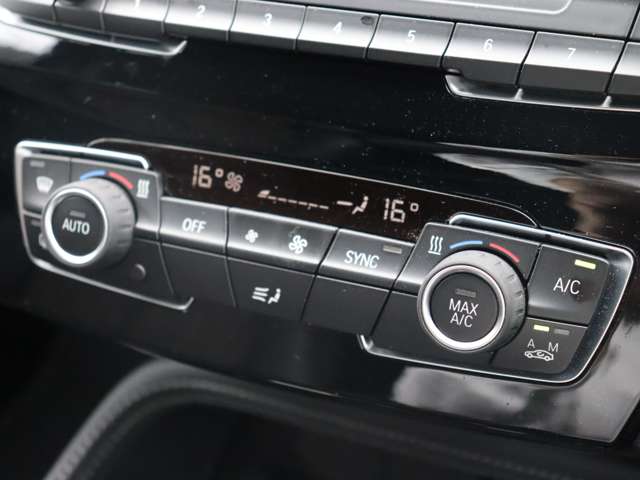 BMW X1 12