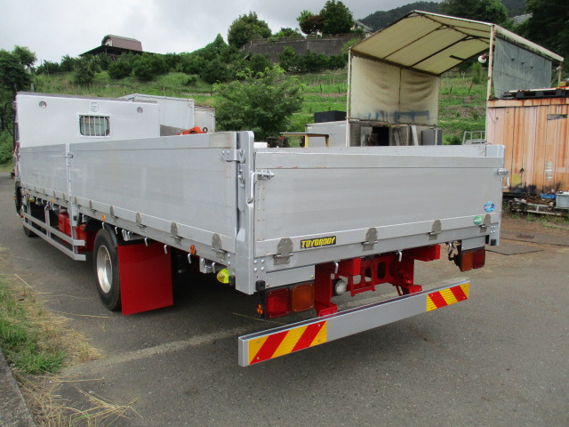 Isuzu Forward 8