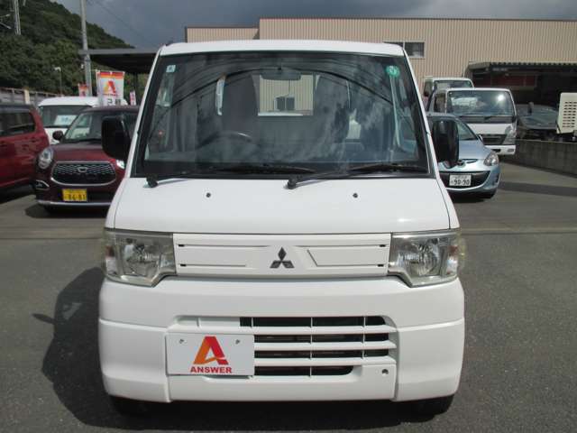 Mitsubishi Minicab Truck 2