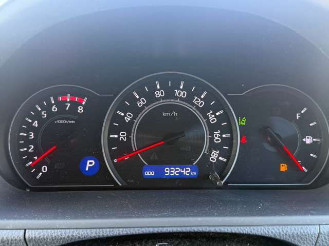 Toyota Voxy 8