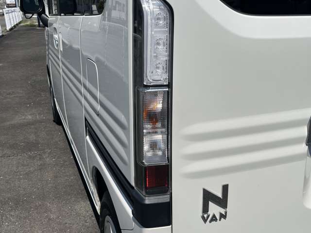 Honda N-VAN 12