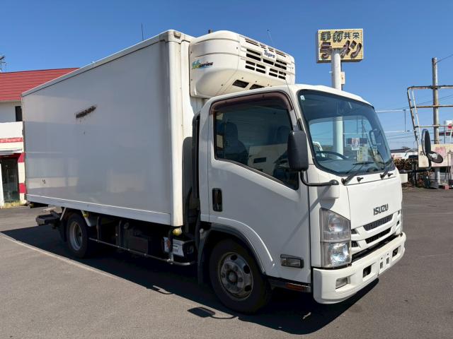 Isuzu Elf 4