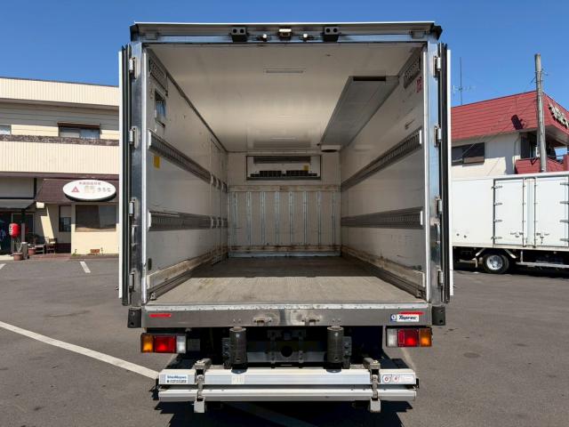 Isuzu Elf 10