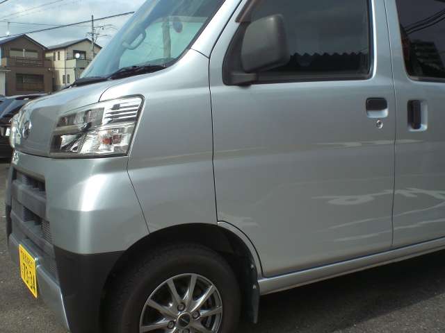 Daihatsu Hijet Cargo 7