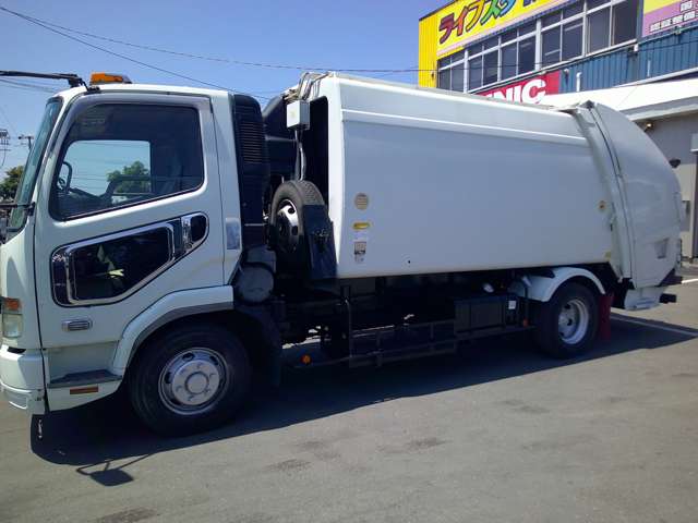 Mitsubishi Fuso Fighter 4