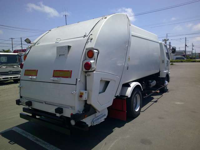 Mitsubishi Fuso Fighter 7