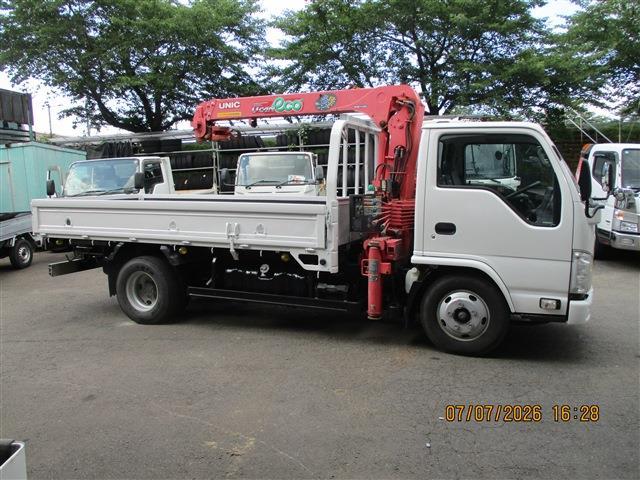 Isuzu Elf 7