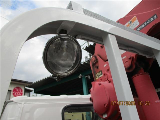 Isuzu Elf 10