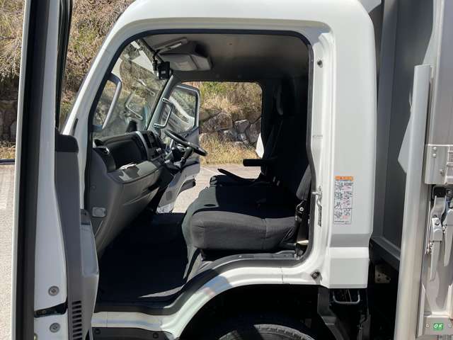 Mitsubishi Fuso Canter 11