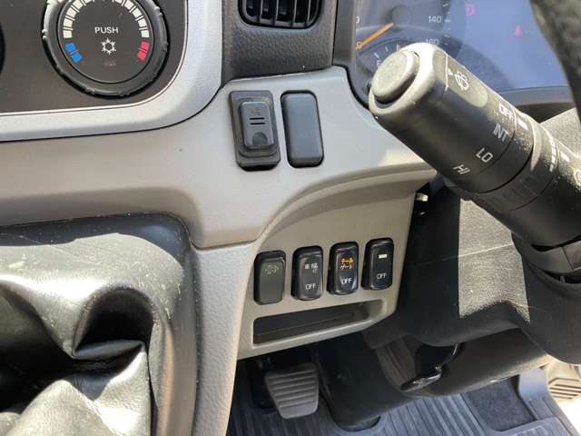 Mitsubishi Fuso Canter 7
