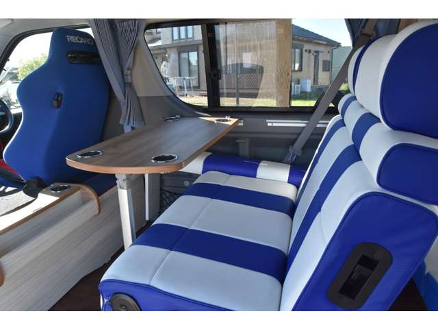Toyota Hiace 12