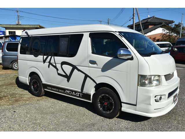 Toyota Hiace 3
