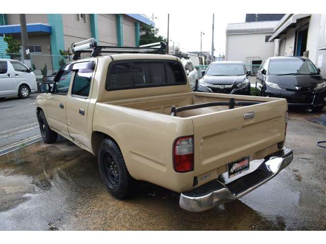 Toyota Hilux 7