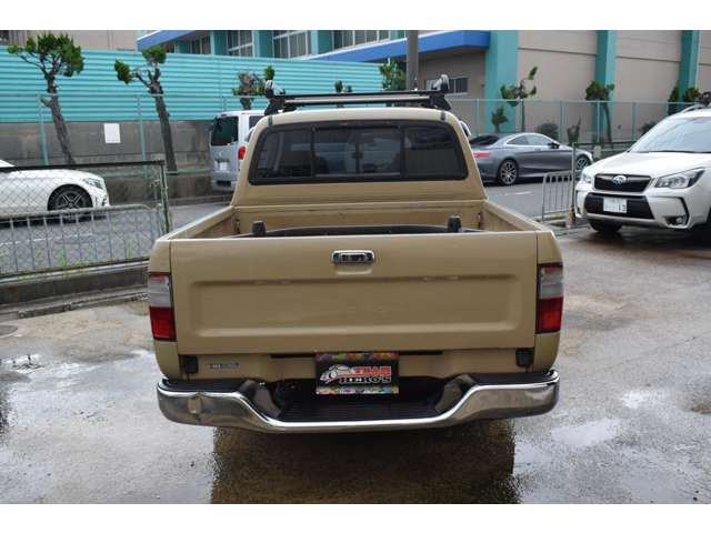 Toyota Hilux 8