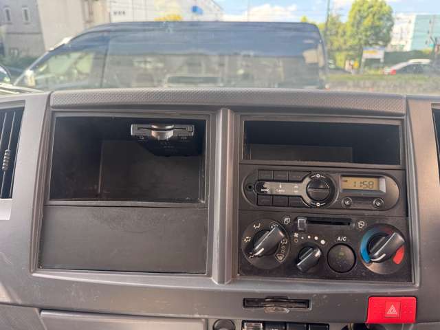 Isuzu Elf 11
