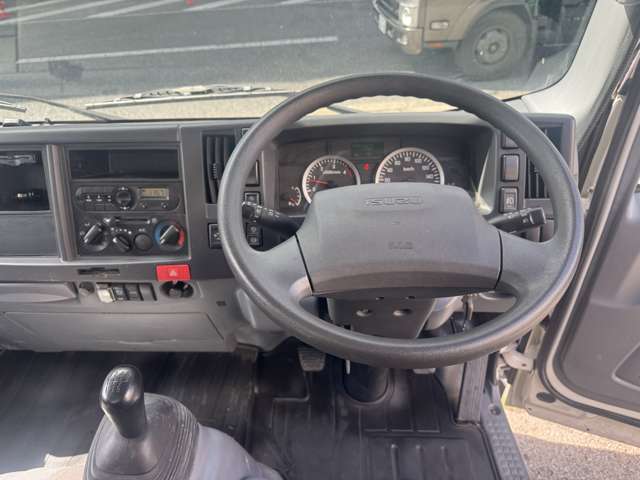 Isuzu Elf 9