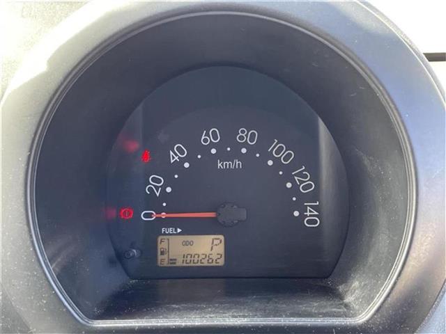Daihatsu Hijet Cargo 8