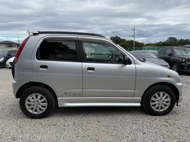 Daihatsu Terios Kid 8
