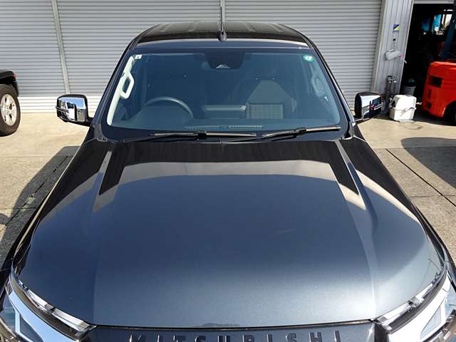 Mitsubishi Triton 12