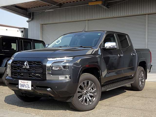 Mitsubishi Triton 6