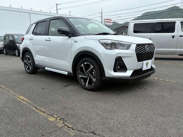 Daihatsu Rocky 7