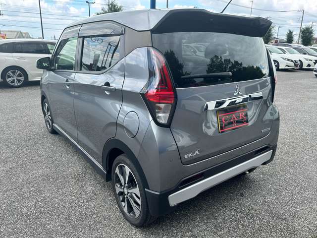 Mitsubishi eK X 12