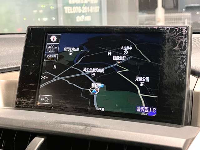 Lexus NX 11