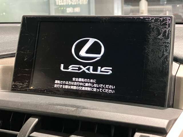 Lexus NX 10