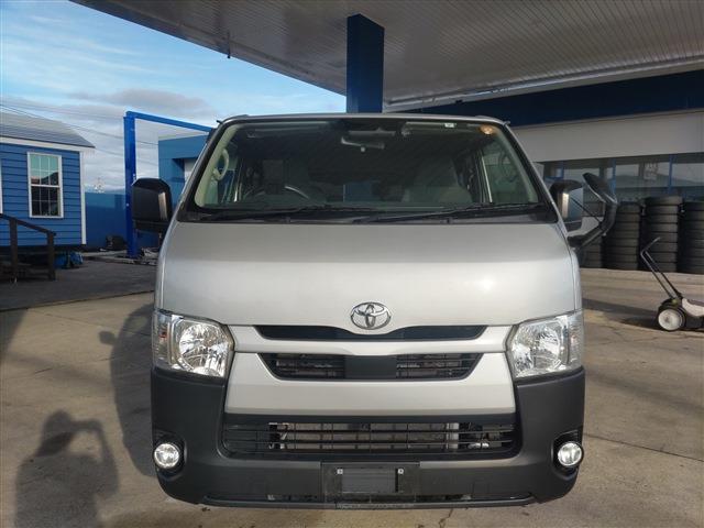 Toyota Hiace Van 2