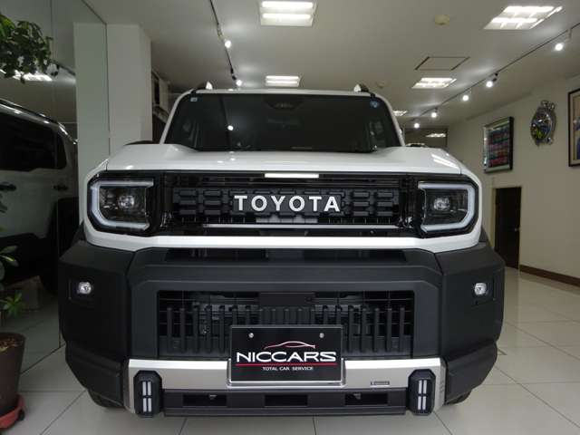 Toyota Land Cruiser FJ 2